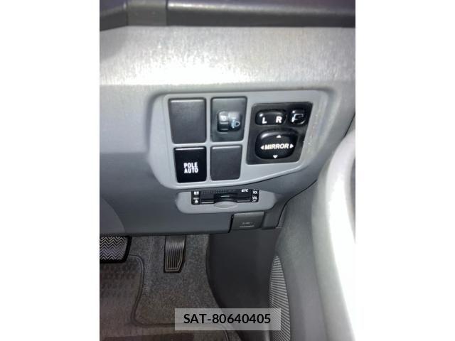 Toyota PRIUS 2010-03 8563264-13