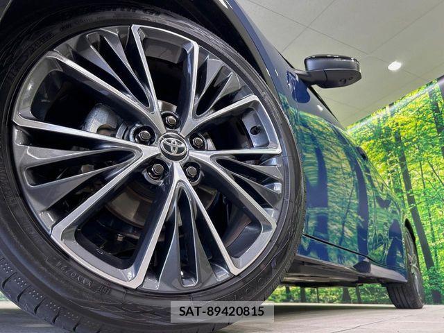 Toyota PRIUS 2024-07 8563204-12