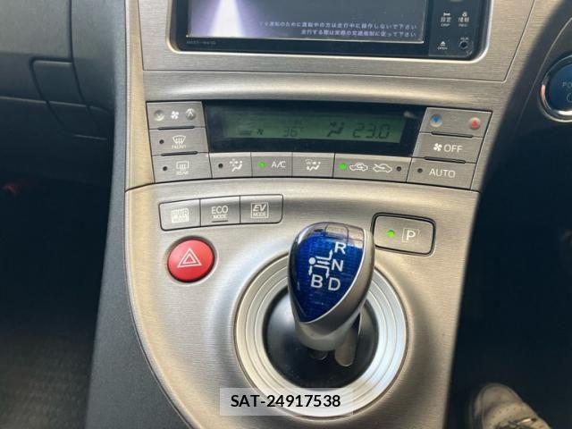 Toyota PRIUS 2012-02 8563260-15