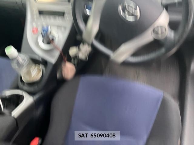 Toyota PRIUS 2014-06 8563252-6