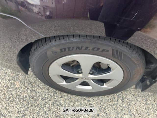 Toyota PRIUS 2014-06 8563252-7