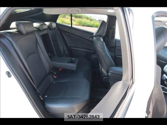 Toyota PRIUS 2016-01 8563211-13