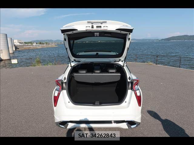 Toyota PRIUS 2016-01 8563211-17