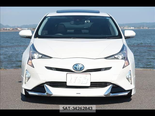 Toyota PRIUS 2016-01 8563211-1