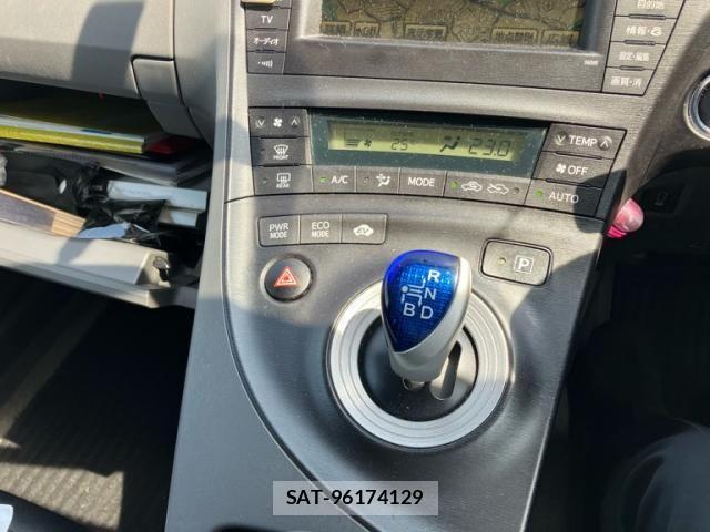 Toyota PRIUS 2009-08 8563258-17