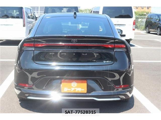 Toyota PRIUS 2023-03 8563199-11