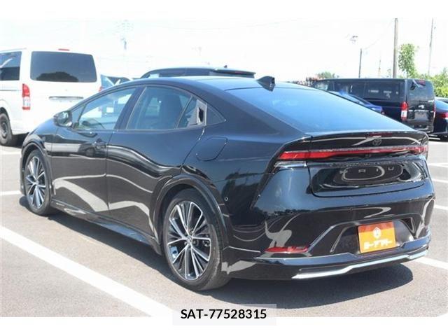 Toyota PRIUS 2023-03 8563199-14