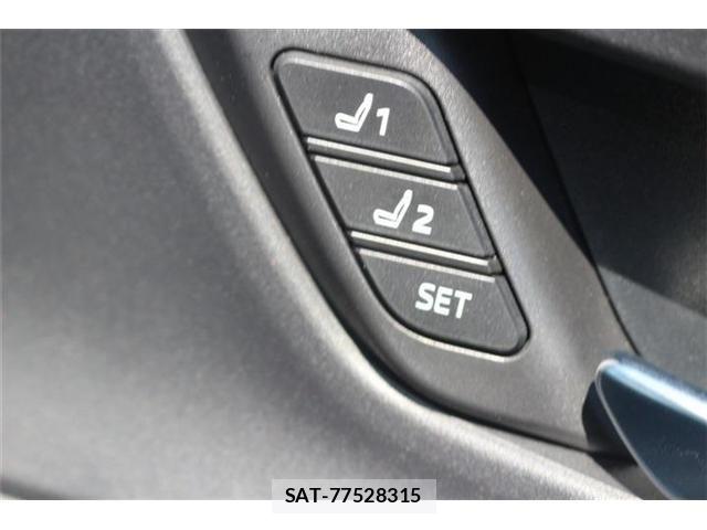 Toyota PRIUS 2023-03 8563199-27
