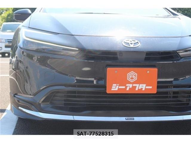 Toyota PRIUS 2023-03 8563199-2