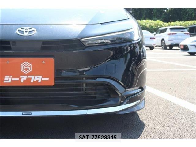 Toyota PRIUS 2023-03 8563199-4