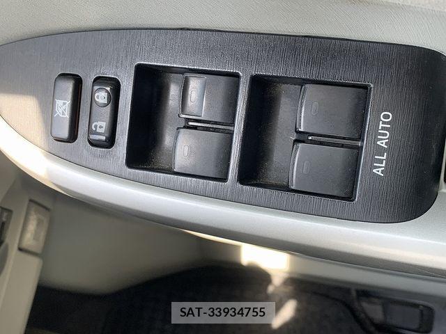 Toyota PRIUS 2013-01 8563246-10