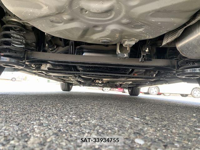 Toyota PRIUS 2013-01 8563246-28
