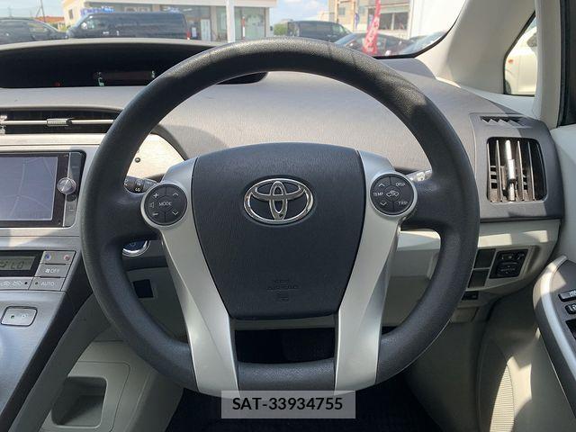 Toyota PRIUS 2013-01 8563246-3