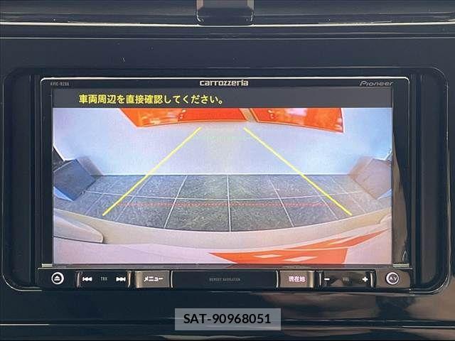 Toyota PRIUS 2016-03 8563225-3