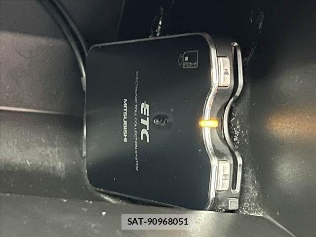 Toyota PRIUS 2016-03 8563225-4