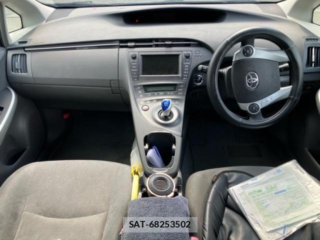 Toyota PRIUS 2009-05 8563267-12