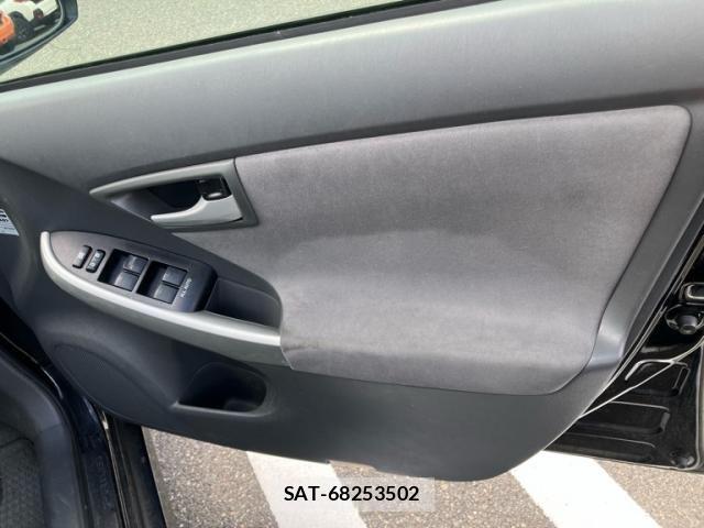 Toyota PRIUS 2009-05 8563267-13