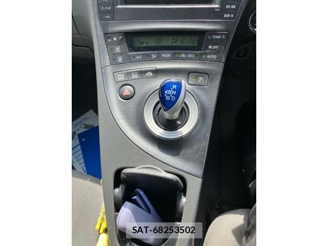 Toyota PRIUS 2009-05 8563267-20
