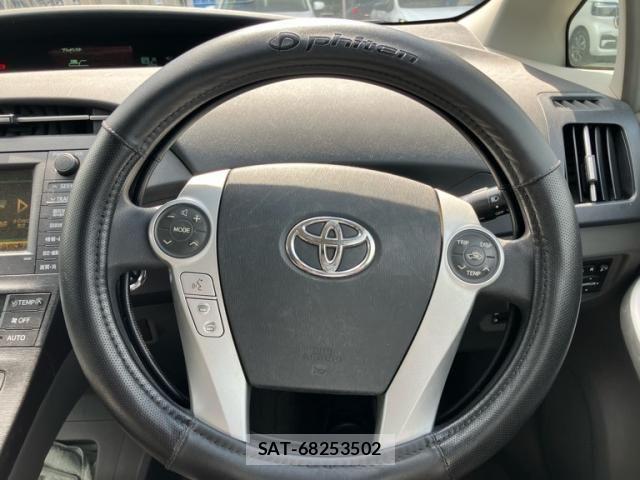 Toyota PRIUS 2009-05 8563267-23