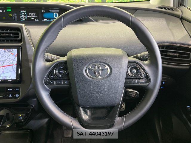 Toyota PRIUS 2022-07 8563208-10