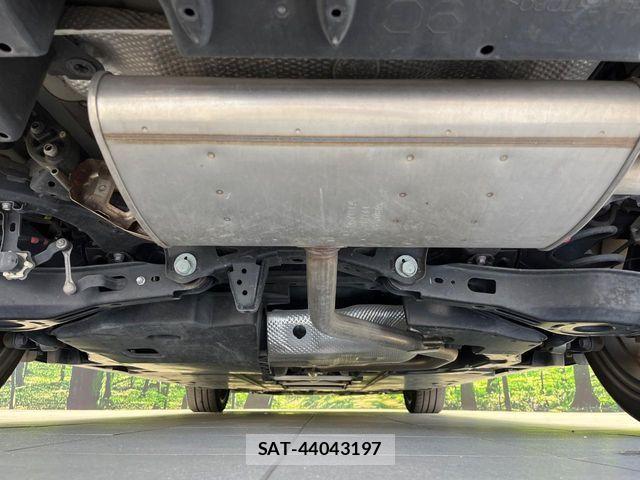 Toyota PRIUS 2022-07 8563208-18