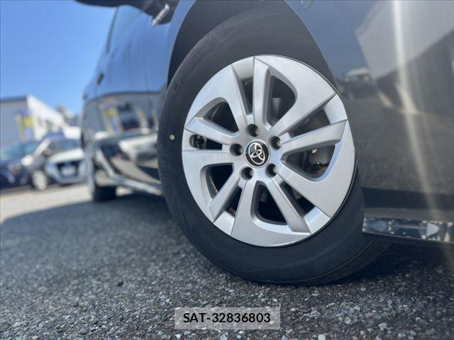 Toyota PRIUS 2017-03 8563220-10