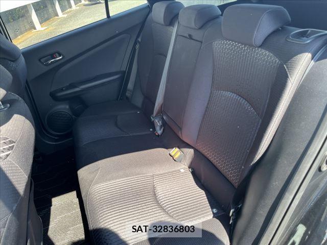Toyota PRIUS 2017-03 8563220-13