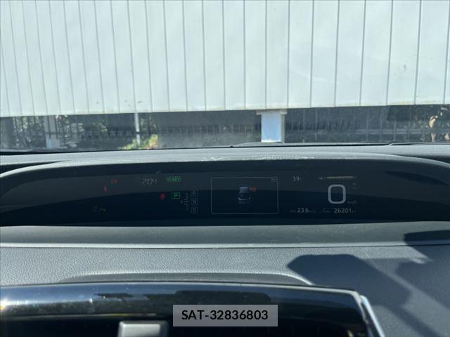 Toyota PRIUS 2017-03 8563220-23
