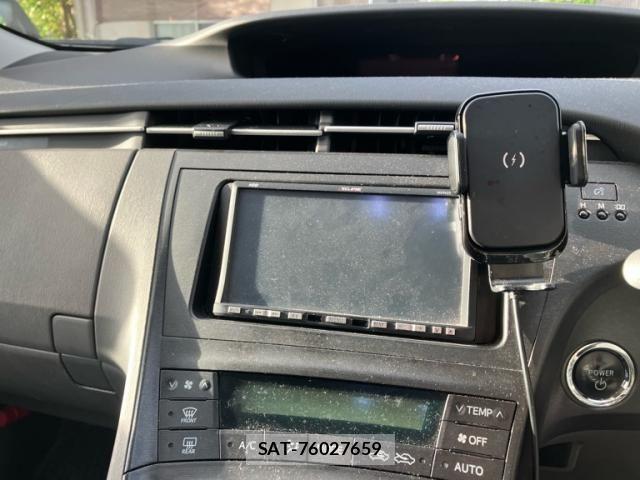 Toyota PRIUS 2010-05 8563269-13