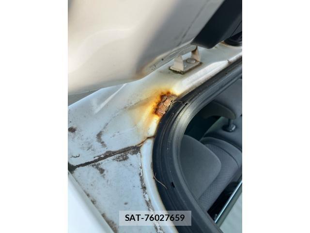 Toyota PRIUS 2010-05 8563269-25