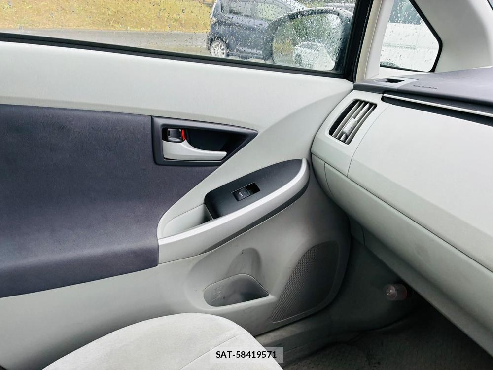 Toyota PRIUS 2010-04 8544994-20