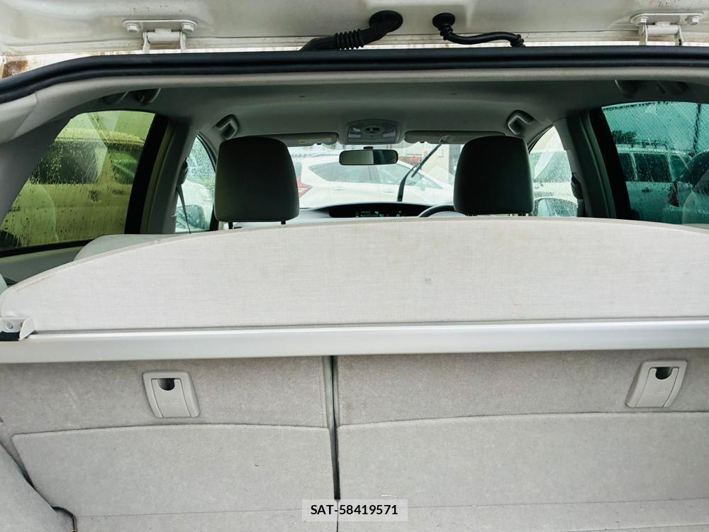 Toyota PRIUS 2010-04 8544994-21