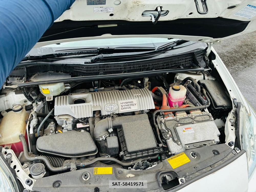 Toyota PRIUS 2010-04 8544994-35