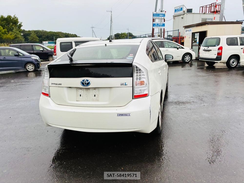 Toyota PRIUS 2010-04 8544994-3