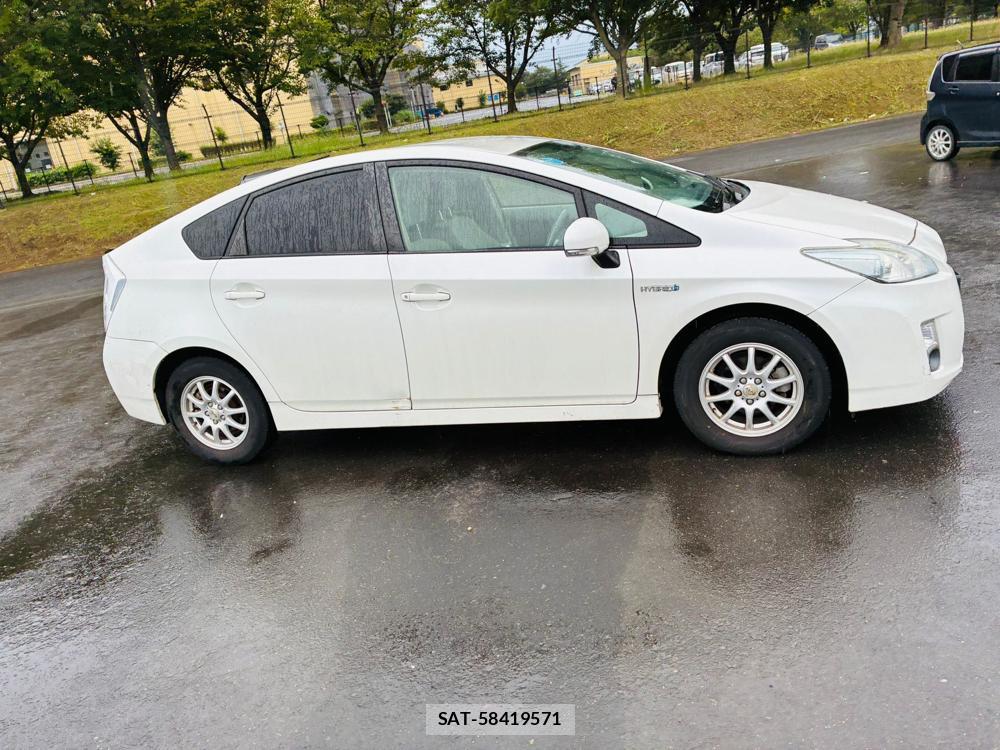 Toyota PRIUS 2010-04 8544994-5