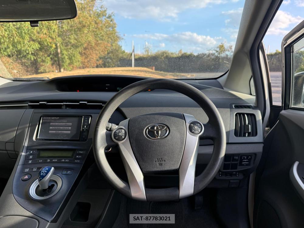 Toyota PRIUS 2011-02 4668275-14