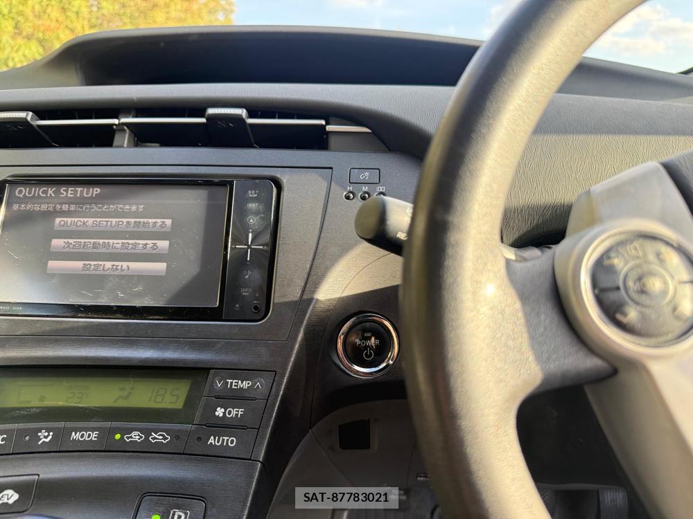Toyota PRIUS 2011-02 4668275-16