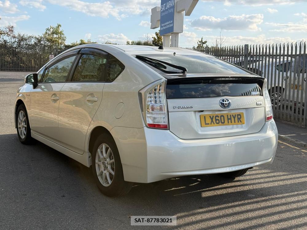 Toyota PRIUS 2011-02 4668275-2
