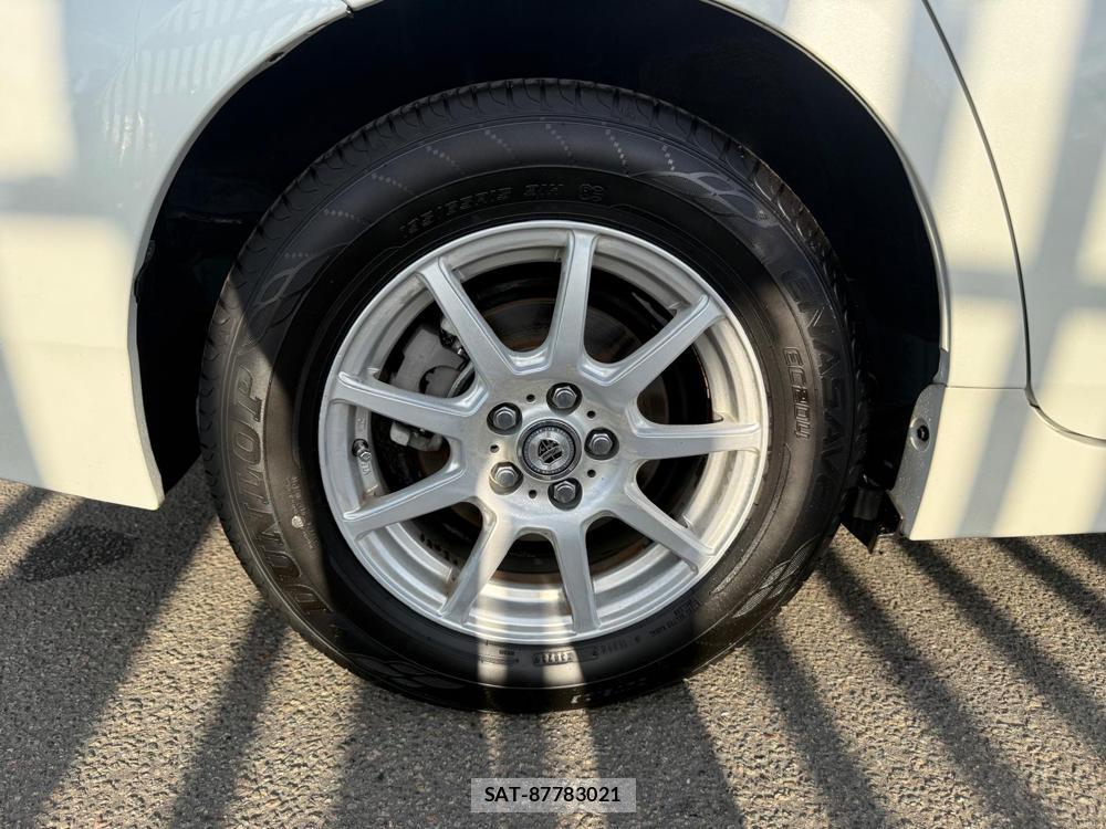 Toyota PRIUS 2011-02 4668275-32