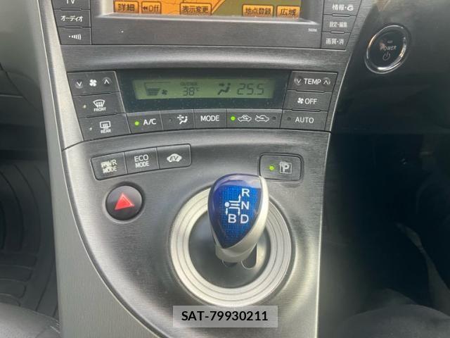 Toyota PRIUS 2009-10 8628485-23