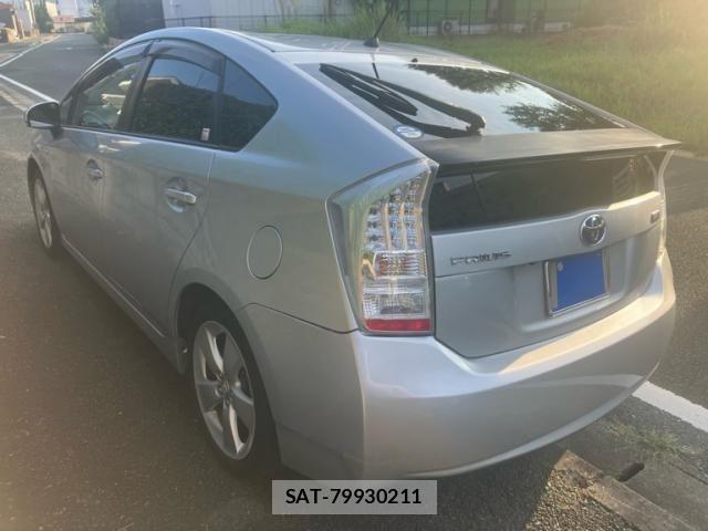 Toyota PRIUS 2009-10 8628485-3