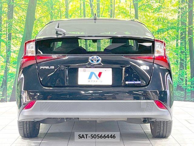 Toyota PRIUS 2019-08 8628425-14