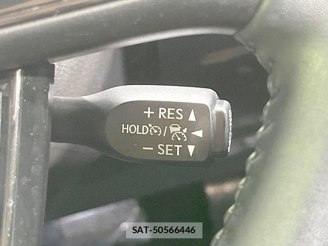 Toyota PRIUS 2019-08 8628425-5