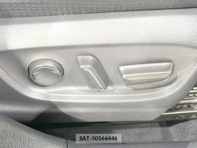 Toyota PRIUS 2019-08 8628425-6