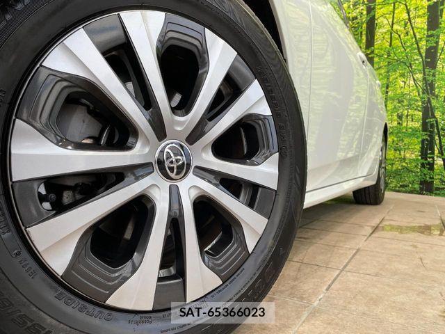 Toyota PRIUS 2022-04 8628406-12