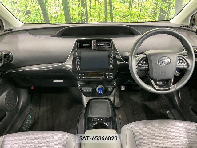 Toyota PRIUS 2022-04 8628406-1