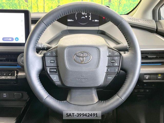 Toyota PRIUS 2023-11 8628401-10