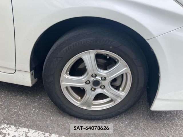 Toyota PRIUS 2010-06 8628470-9