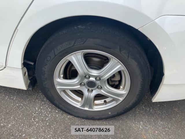 Toyota PRIUS 2010-06 8628470-10