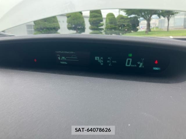 Toyota PRIUS 2010-06 8628470-18